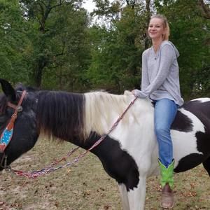 Meet your Posher, Abbie